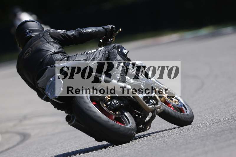 /43 08.08.2025 Discover the Bike ADR/Race 3 rot/410